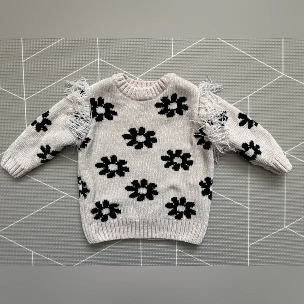Jessica Simpson|Baby girl/toddler cream crewneck Knit sweater,floral boho fringe